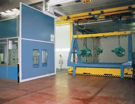 Cabina forno pressurizzata per grandi pezzi speciali trasportati da navette automatizzate e filoguidate a pavimento