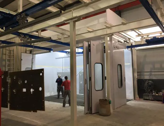 Cabina di verniciatura a liquido a flusso verticale dell’aria con apertura frontale e laterale