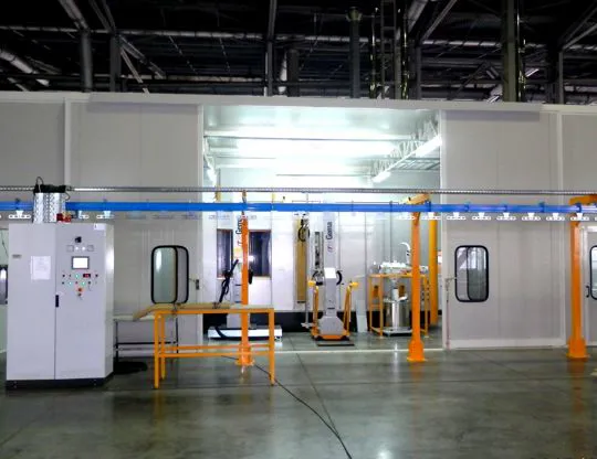 Cabina polveri con pannellatura sandwich in PVC con due postazioni automatiche e due postazioni manuali esterne installata all' interno di apposita camera pressurizzata fuori polvere