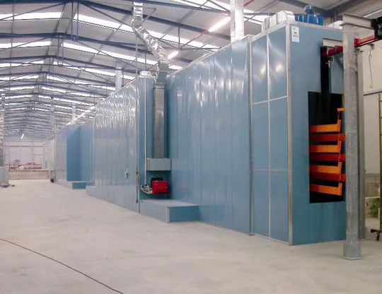 Forno di polimerizzazione con precamera a veli d'aria. T = 200° C. V= 2 m/1'