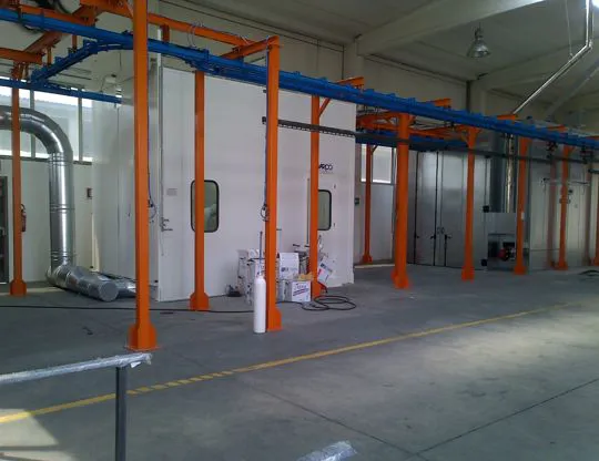 Bilancelle Lu 5.000 mm e scambi pneumatici, cabina di verniciatura polveri e forno statico di polimerizzazione
